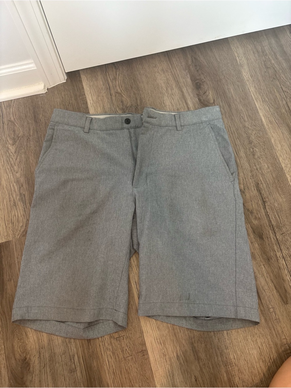 Greg Norman Collection Gray Golf Cargo Shorts